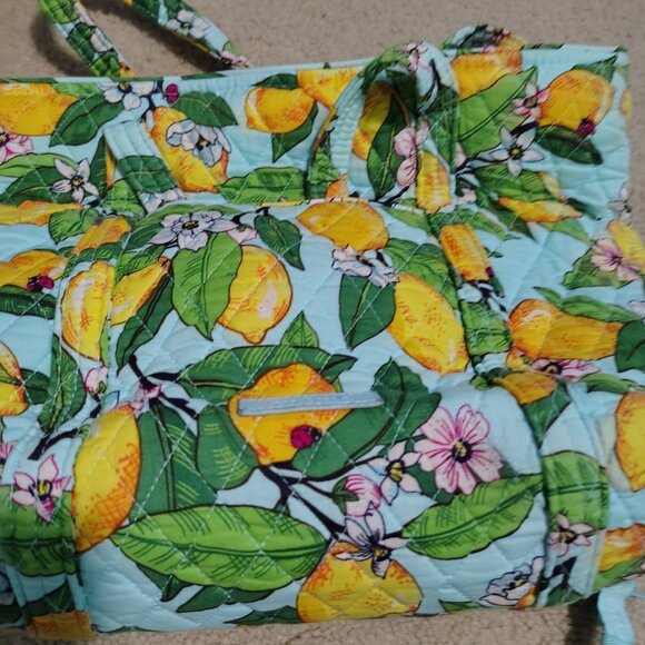 Vera Bradley lemon Grove collection and shore thing lunch bag - Picture 3 of 10